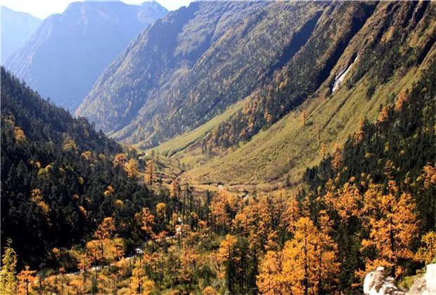 怒江定制旅游：來(lái)福貢，一起用腳步丈量山川，享受美好